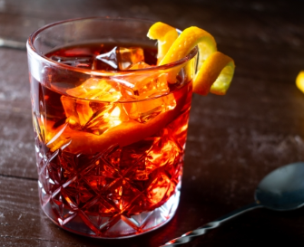 negroni um dos 10 coquetéis tendências de 2025