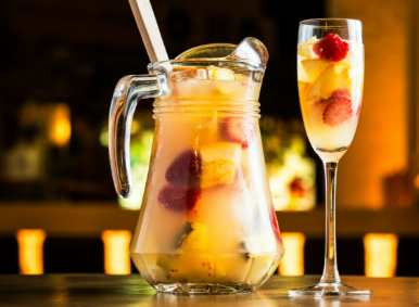 barman para festa fazendo drinks de bem-estar