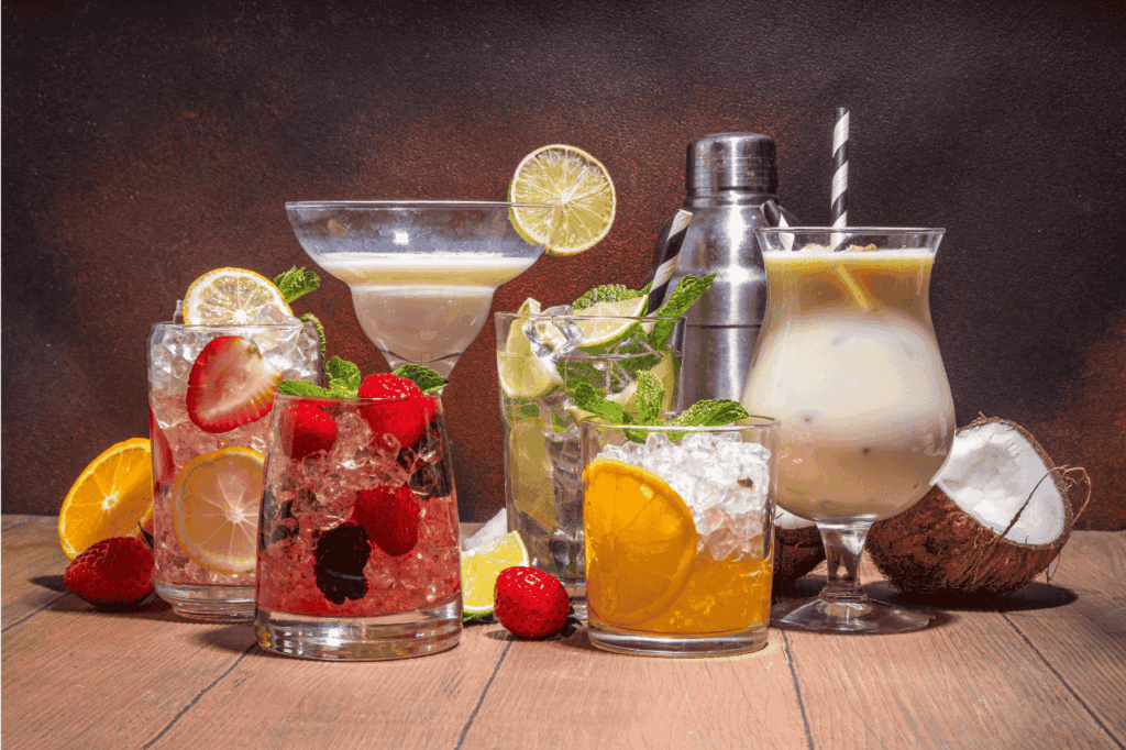 bar sem álcool e mocktails